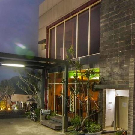 The Rizen Hotel Cisarua Εξωτερικό φωτογραφία