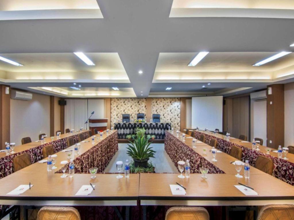 The Rizen Hotel Cisarua Εξωτερικό φωτογραφία