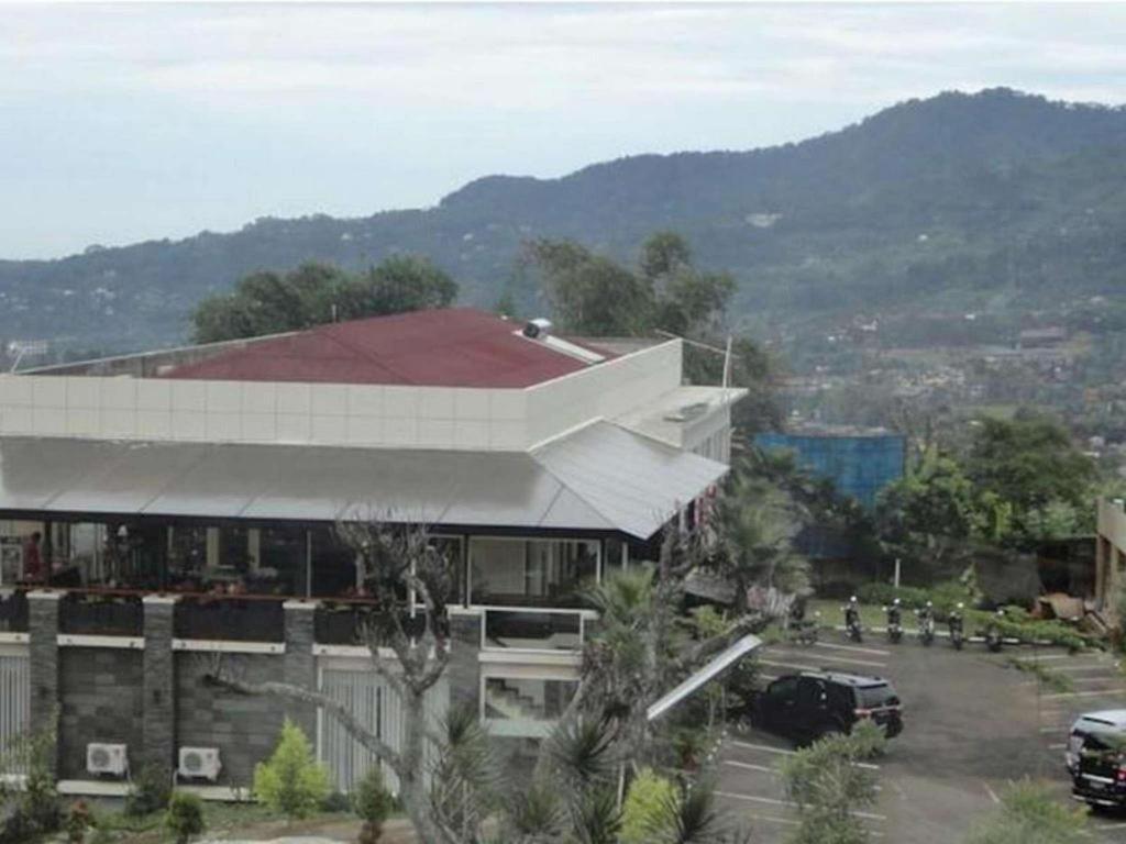 The Rizen Hotel Cisarua Εξωτερικό φωτογραφία