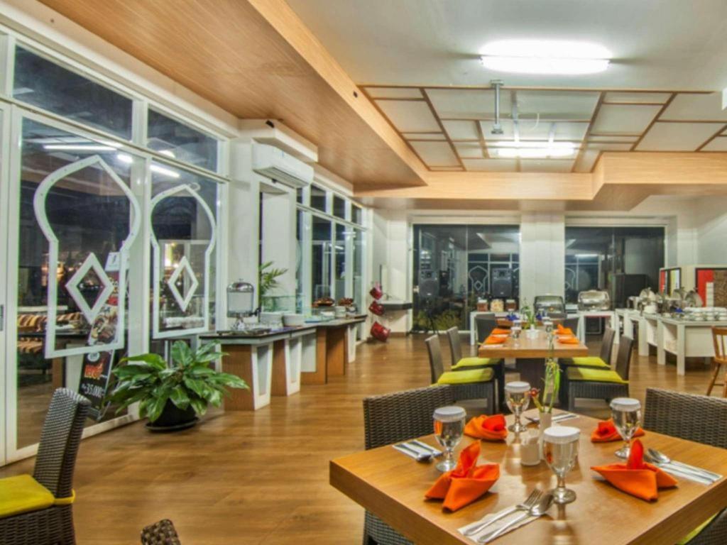 The Rizen Hotel Cisarua Εξωτερικό φωτογραφία