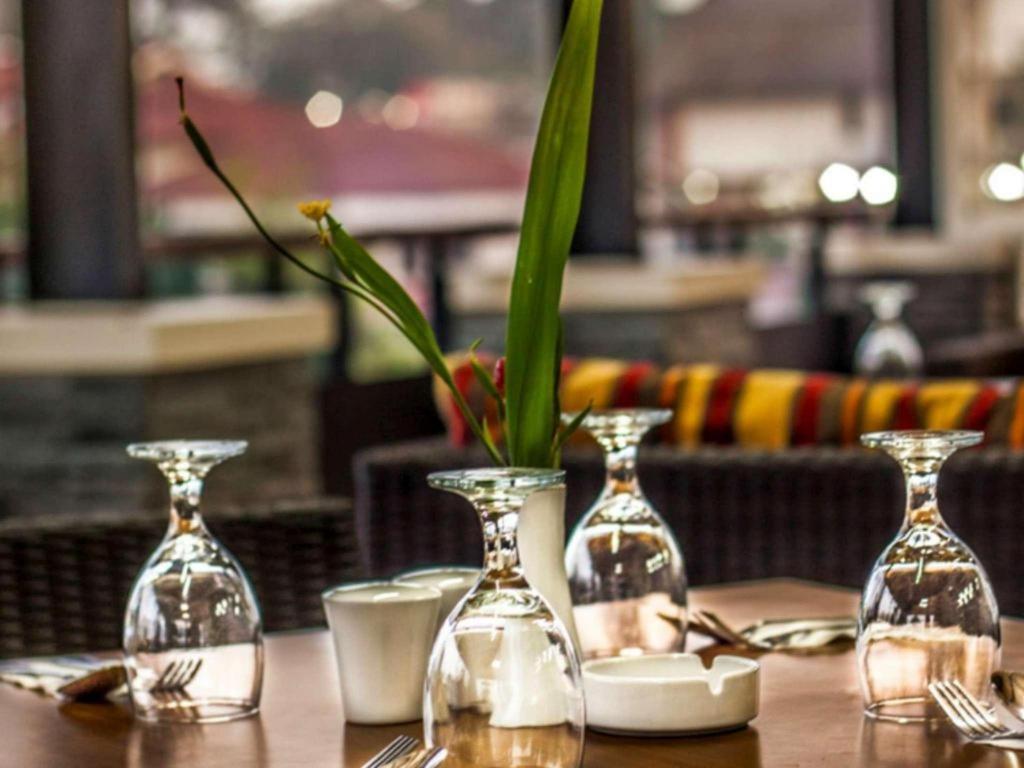 The Rizen Hotel Cisarua Εξωτερικό φωτογραφία