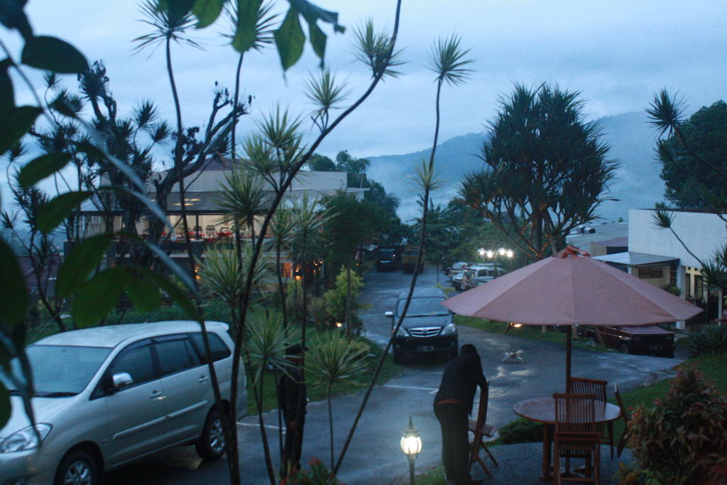 The Rizen Hotel Cisarua Εξωτερικό φωτογραφία