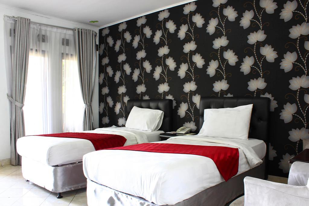 The Rizen Hotel Cisarua Εξωτερικό φωτογραφία