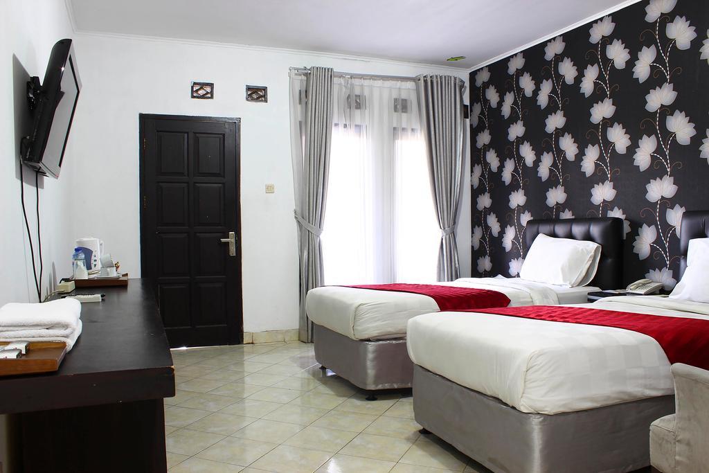 The Rizen Hotel Cisarua Εξωτερικό φωτογραφία