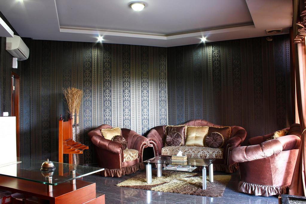 The Rizen Hotel Cisarua Εξωτερικό φωτογραφία