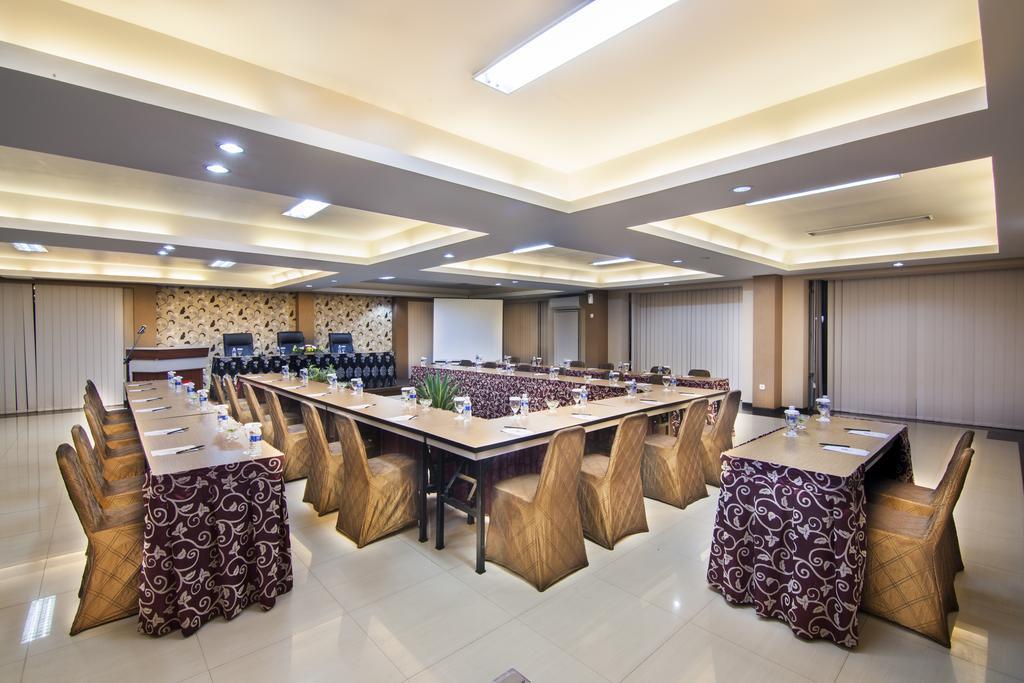 The Rizen Hotel Cisarua Εξωτερικό φωτογραφία